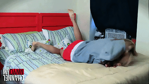 남자는 절대 알 수 없는 고통.gif | 인스티즈