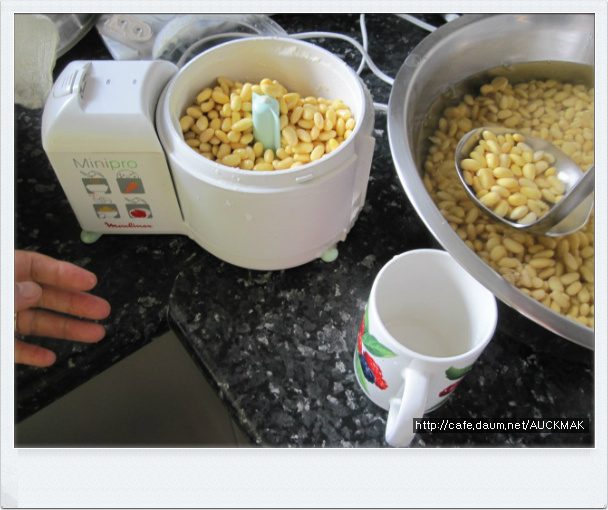 147E99394F38C01B2D33B6