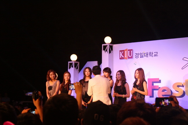 엠씨(MC) 이미지