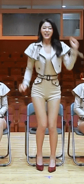 신난 설현이 ㅎㅎ.gif | 인스티즈