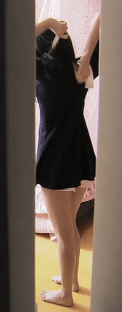 옷 벗는 유라.gif | 인스티즈