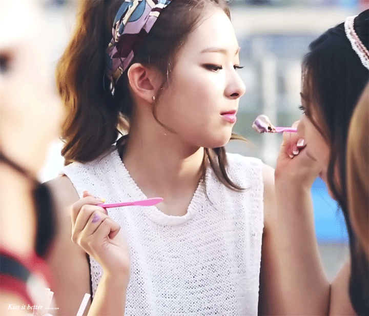 레드벨벳 슬기 놀리기.gif | 인스티즈