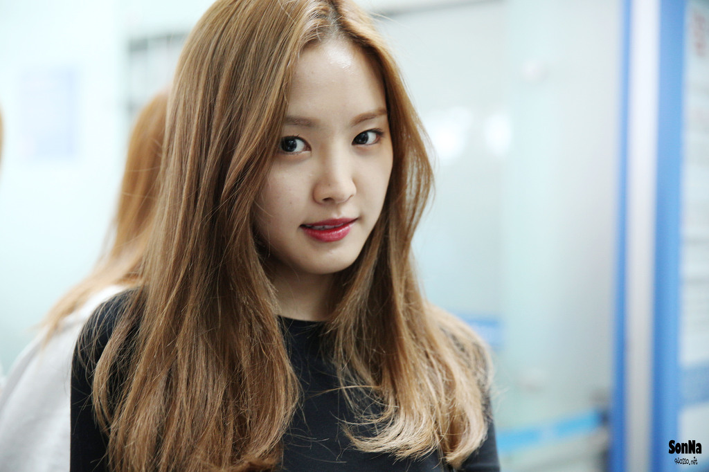 서로 닮은것같은 손나은&쯔위 | 인스티즈