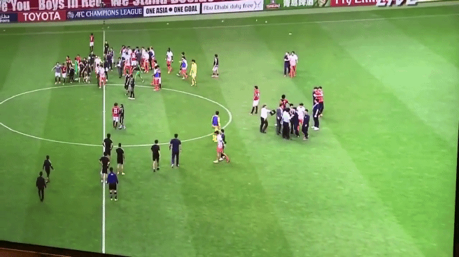 우라와 레즈 선수 도발로 분노한 제주유나이티드 선수들 | 인스티즈