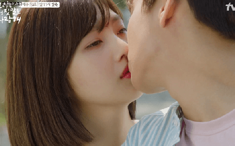 레드벨벳 조이 키스신 | 인스티즈