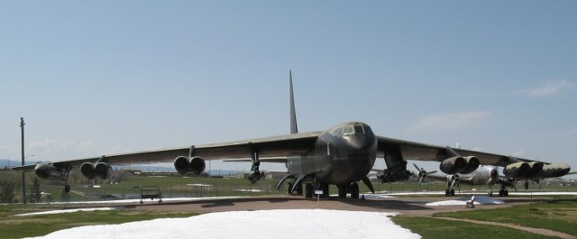 B-52 미국괌에서 한국오산까지 4시간만에 전진배치 | 인스티즈