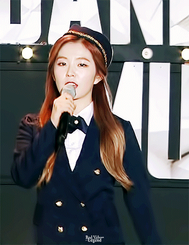 제복 입은 아이린.gif | 인스티즈