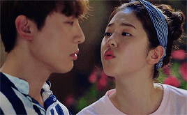내 대학시절 기억조작하는 청춘시대 커플링들.gif | 인스티즈