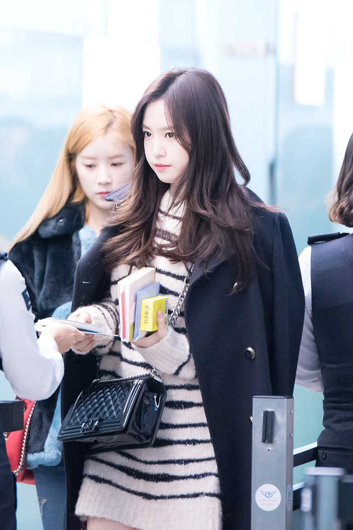 오늘 공항 손나은.jpg | 인스티즈