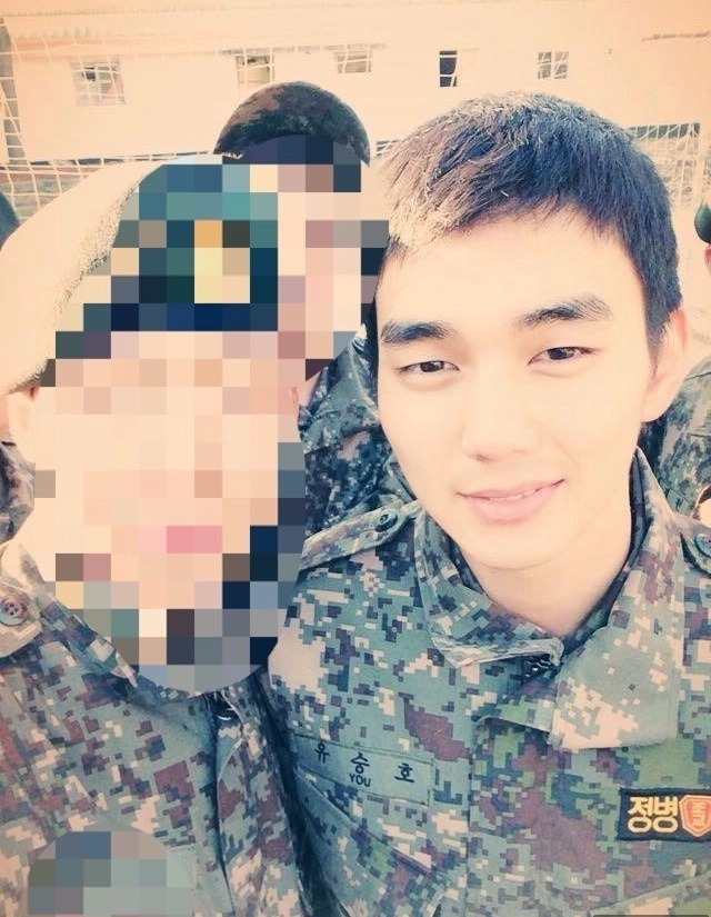 유승호 군대에서 찡찡거려서 계급 올려줌 | 인스티즈