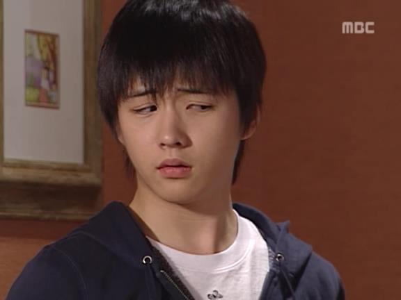 [거침없이하이킥] 민호가 유미랑 뽀뽀해서 충격받은 박해미 ㅋㅋㅋㅋㅋ.jpg | 인스티즈