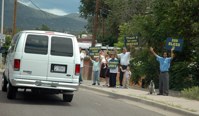 군인을 외롭게 만들지 않는 나라 | 인스티즈