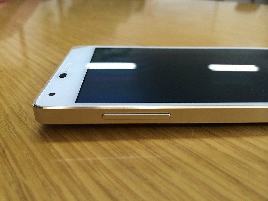 사람들이 잘 모르는 정말 가성비 좋은 스마트폰.jpg | 인스티즈