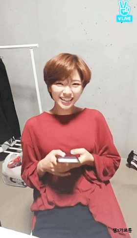 [트와이스] 모모 따라하는 멤버들 | 인스티즈