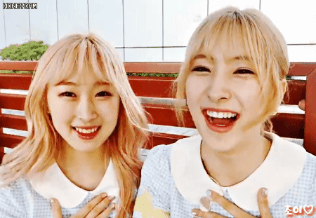 브이앱중인 우주소녀 수빈,은서.gif | 인스티즈