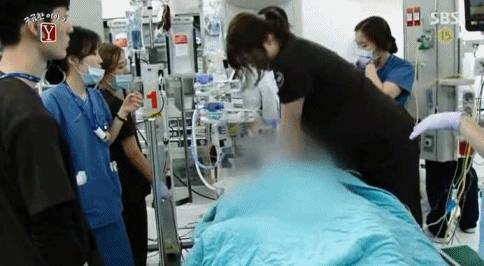 어제 시청자들 펑펑 울린 외과 의사들이 환자를 살리는 장면.gif ㄷㄷㄷ | 인스티즈