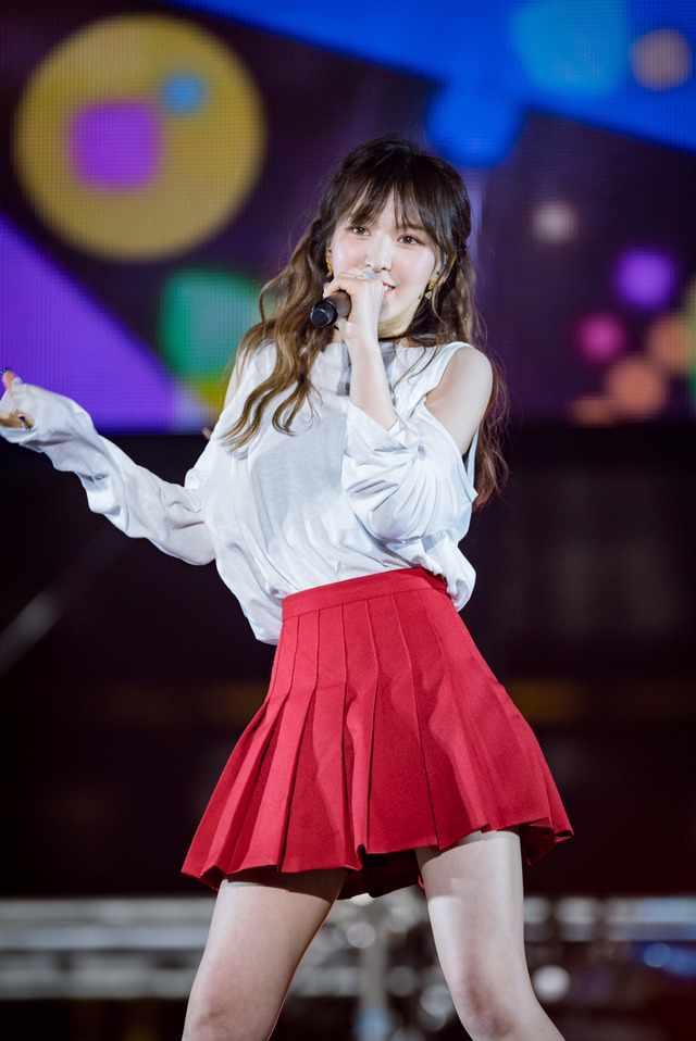 [레드벨벳] 비가 올 것 같은 느낌이 들어서 웬디 | 인스티즈