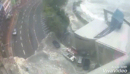생사를 가르는 유턴 ㄷㄷㄷ.gif | 인스티즈