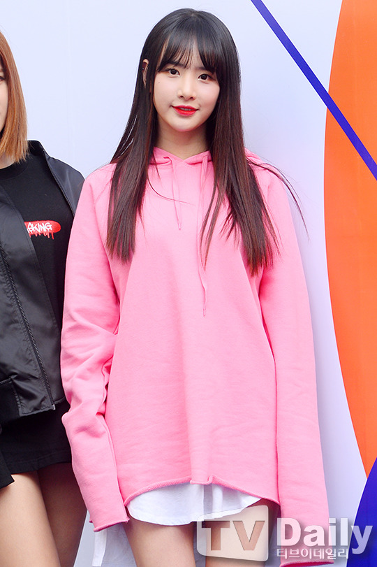 오늘자 우주소녀 설아 | 인스티즈