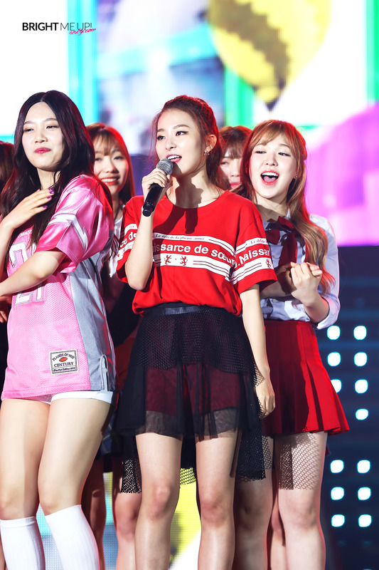 레드벨벳 슬기 왼쪽 어깨 뒤.jpgif | 인스티즈