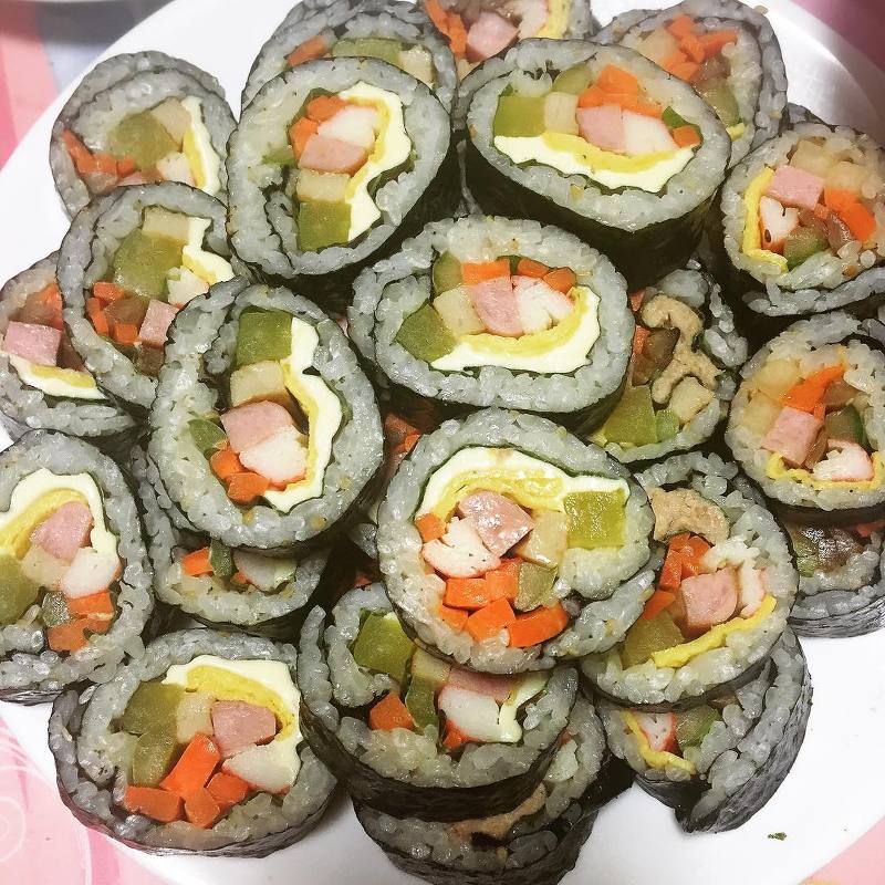 [김밥] 집에서 만든 스타일의 김밥들 | 인스티즈
