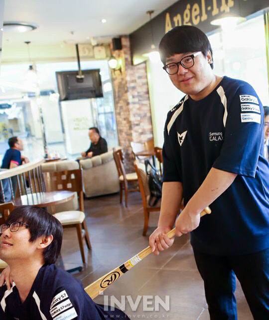 현 이미지