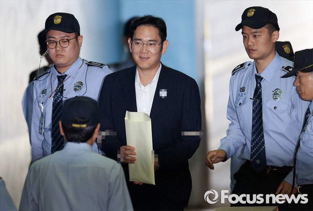 오늘자 싱글벙글 이재용.jpg | 인스티즈