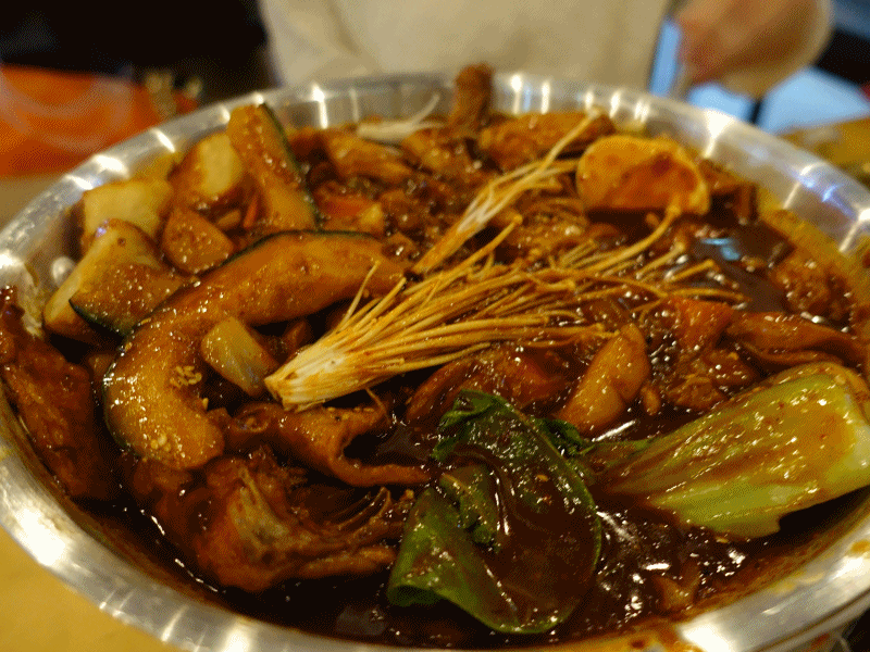진한 블랙 찜닭 움짤 gif | 인스티즈
