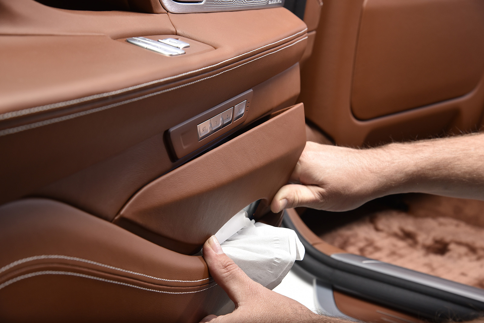 BMW 750Li xDrive Solitaire and Master Class Edition | 인스티즈