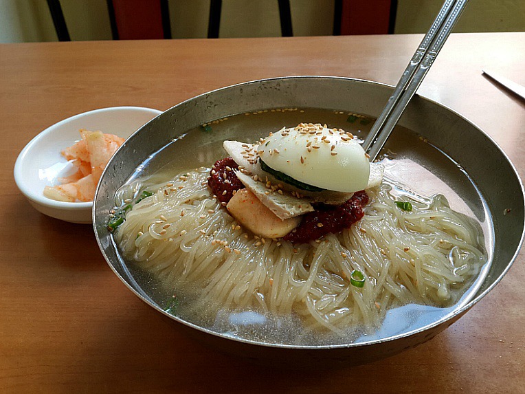 밀면 이미지