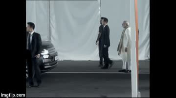 폴더인사하는 이재용.GIF | 인스티즈