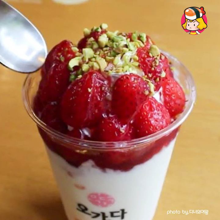 카페별 생딸기 음료 비교.jpg | 인스티즈