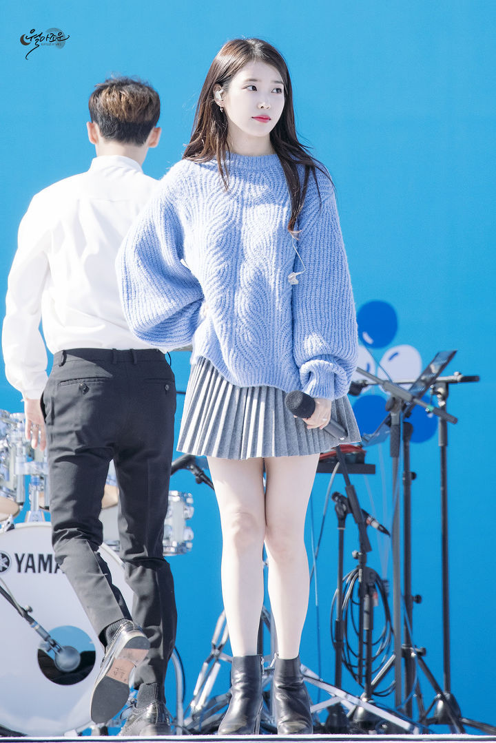 하늘하늘한 아이유.jpgif | 인스티즈