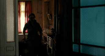 20살 연하 남자애가 제 주위에서 얼쩡거리길래, 기냥 콱...* ^^ * .gif | 인스티즈