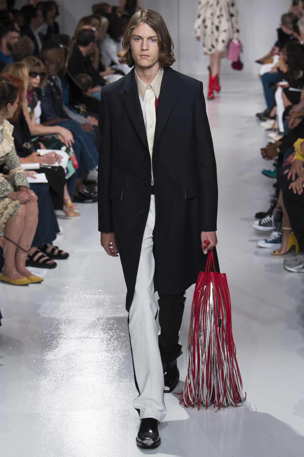 Calvin Klein by 라프 시몬스 2018 S/S 컬렉션 | 인스티즈