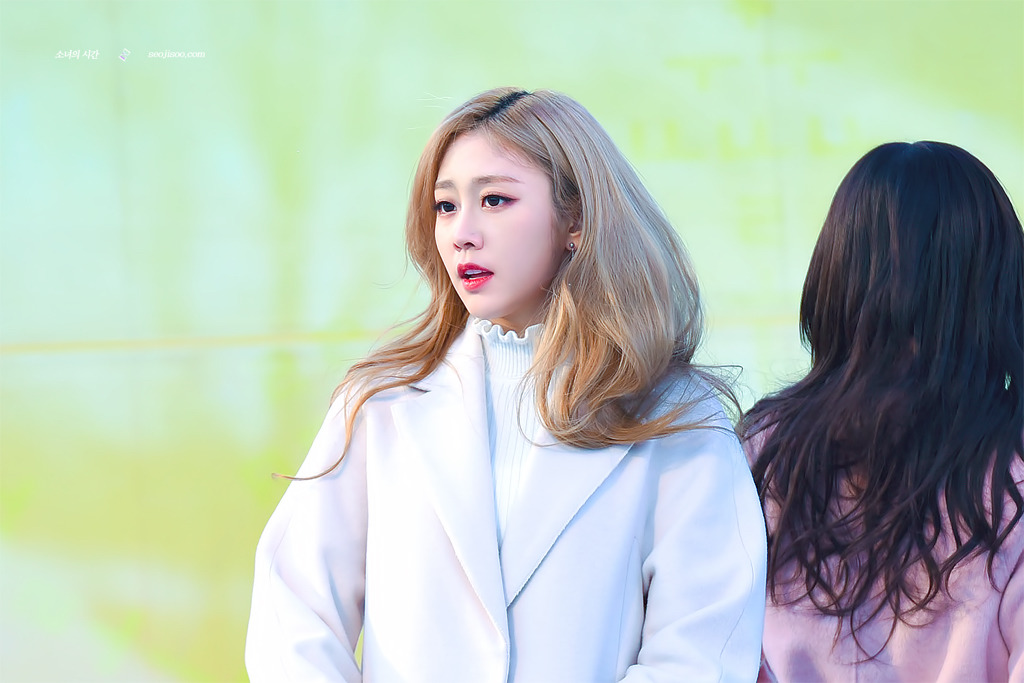 [러블리즈] 미니빔을 갖고싶은 마음이 들어서 지수 | 인스티즈