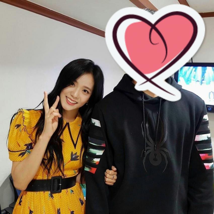 허리 한손에 잡힐거 같은 블랙핑크 지수 | 인스티즈