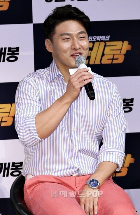 떠오르는 짱잘 배우 | 인스티즈