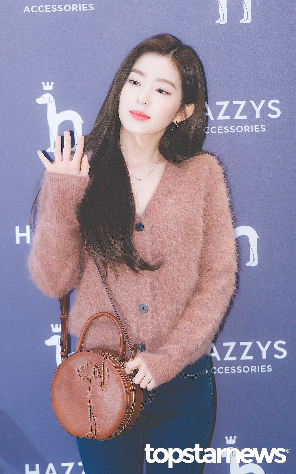 오늘자 헤지스 플래그쉽스토어 행사 레드벨벳 아이린.jpgif | 인스티즈