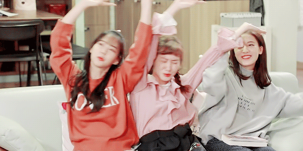 [청춘시대2] 갑자기 라라랜드 찍는 줄 알았던 하메들 노래 부르는 장면ㅋㅋㅋㅋㅋ.jpg | 인스티즈