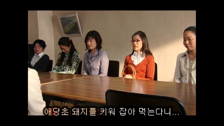 반에서 돼지를 키워 잡아먹자는 영화...jpg | 인스티즈