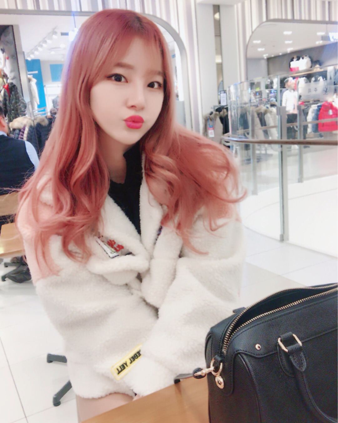 귀엽게 생긴 치어리더 김진아.jpg | 인스티즈