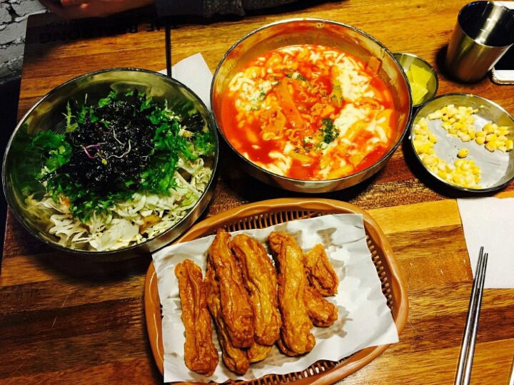 떡볶이더쿠! 빨봉분식 빨봉떡볶이 (+사이드) gifjpg | 인스티즈