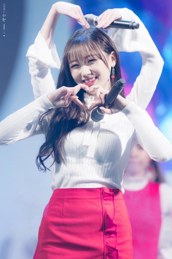 [러블리즈] 월요일 아침 출근길은 항상 막혀서 수정이 | 인스티즈