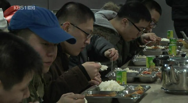 겨울철에 사람들 줄서서 먹는 식당 | 인스티즈