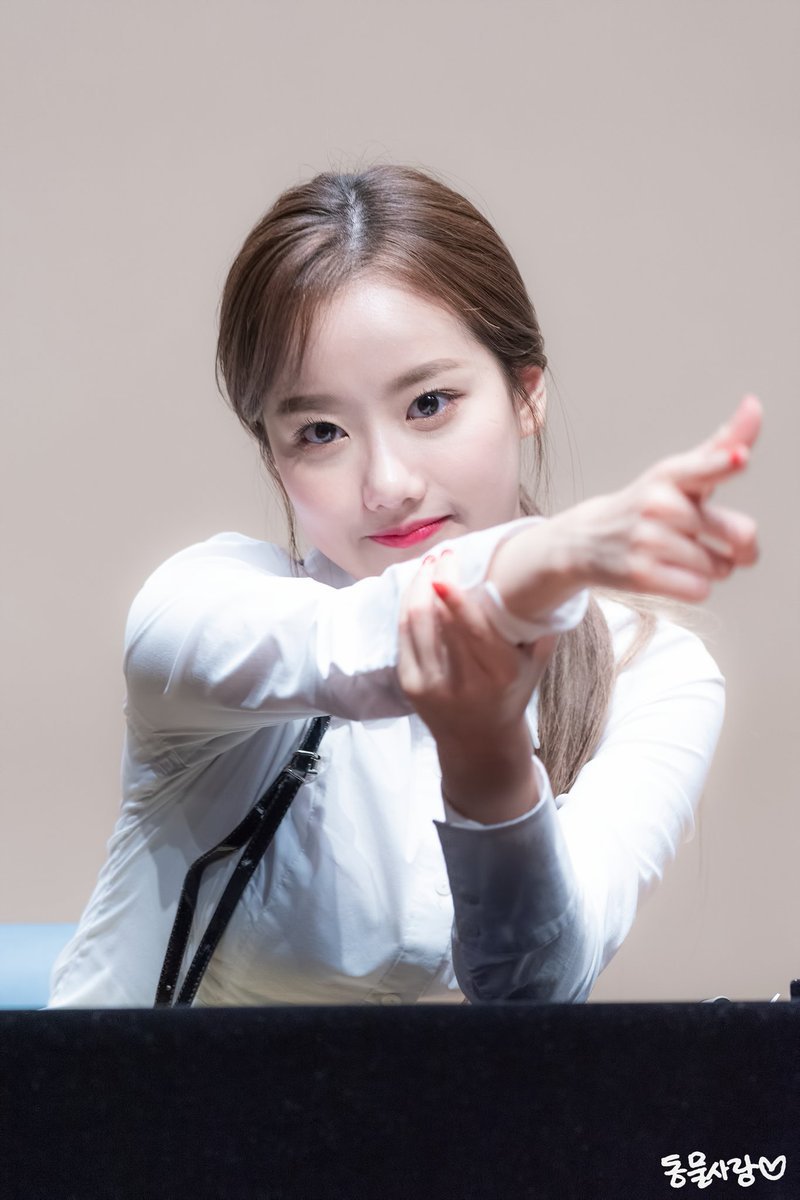 상큼하게 이쁜 에이프릴 이나은.jpgif | 인스티즈