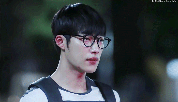 [구해줘] 시청자들의 이해를 돕기 위해 쓰는 설명글(feat.달글).jpgif | 인스티즈