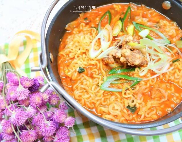 얼큰하고 시원한 탕수육! 돼지라면 gifjpg | 인스티즈