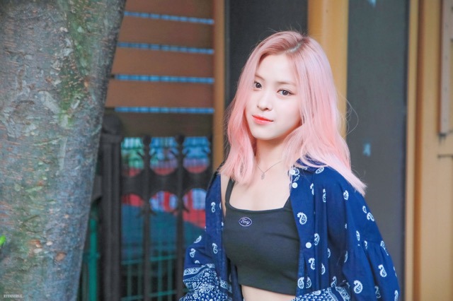 itzy 핑크돌 류진 - Want it + 달라달라 뮤뱅 상반기 결산 190628 | 인스티즈