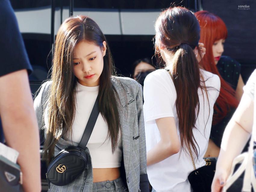 블랙핑크 오늘자 김포공항 사진.jpg | 인스티즈